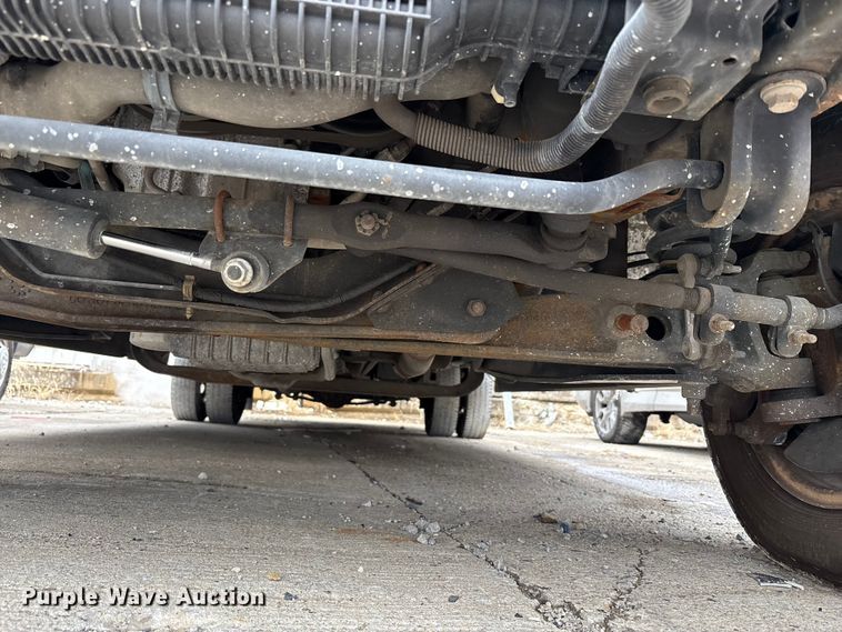 image for item YA1573 2021 Ford E450 Super Duty delivery truck