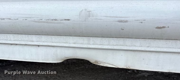 image for item YA1573 2021 Ford E450 Super Duty delivery truck