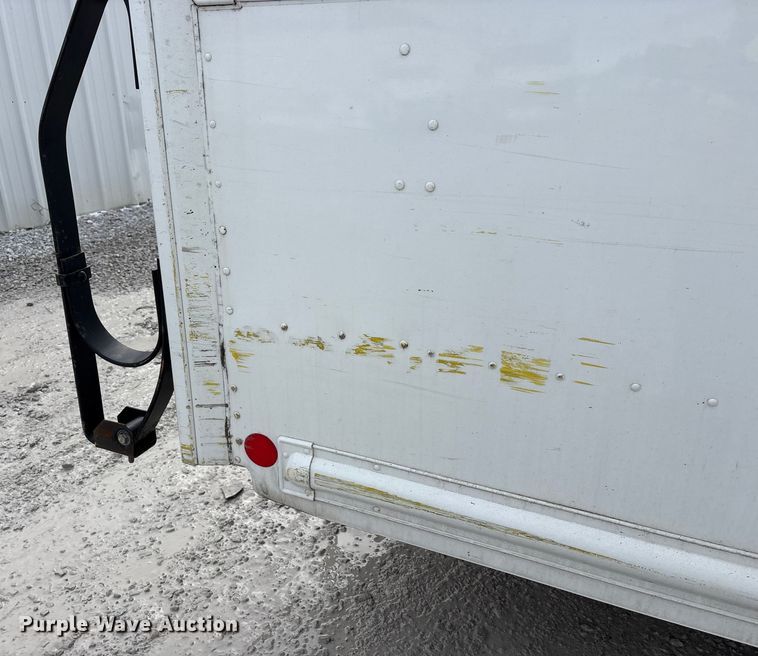 image for item YA1573 2021 Ford E450 Super Duty delivery truck