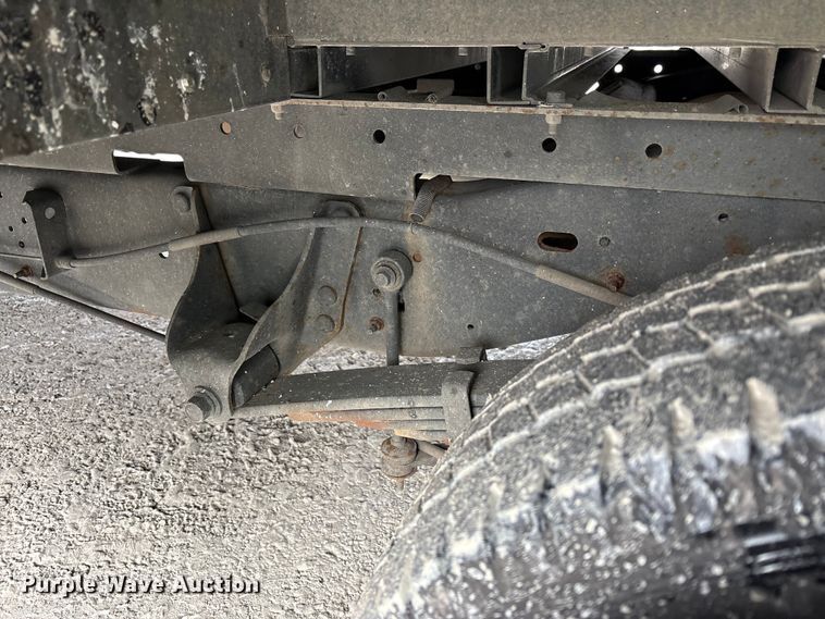 image for item YA1573 2021 Ford E450 Super Duty delivery truck