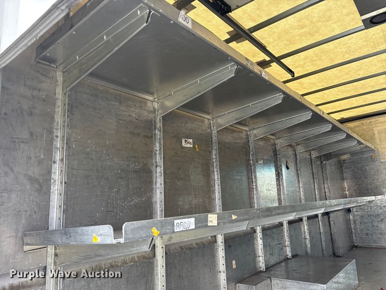 image for item YA1573 2021 Ford E450 Super Duty delivery truck