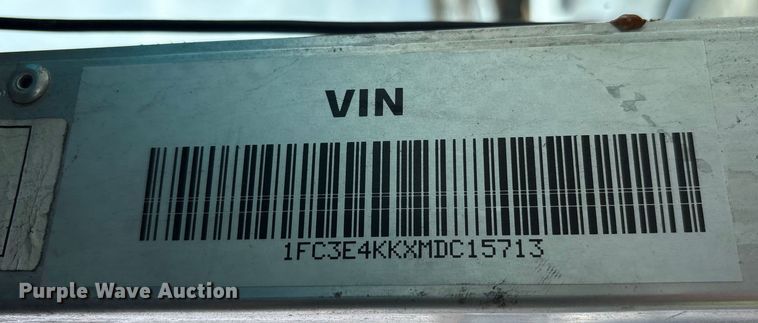 image for item YA1573 2021 Ford E450 Super Duty delivery truck