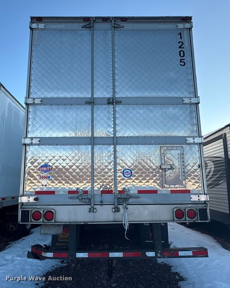 image for item YA1614 2022 Utility VS2RA refrigerated van trailer