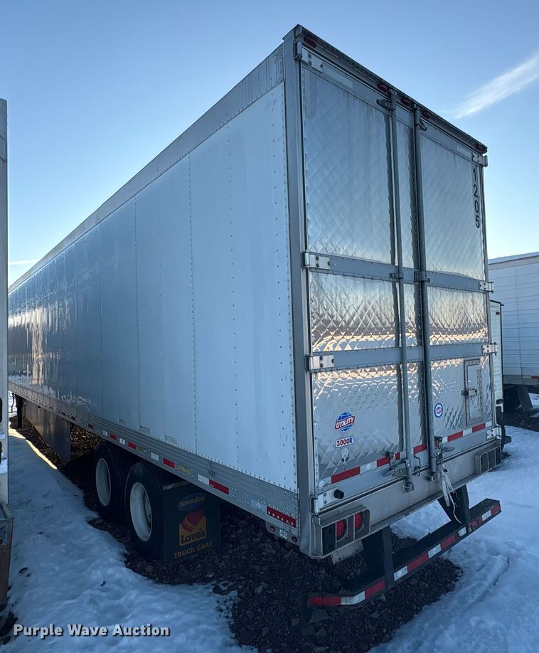 image for item YA1614 2022 Utility VS2RA refrigerated van trailer