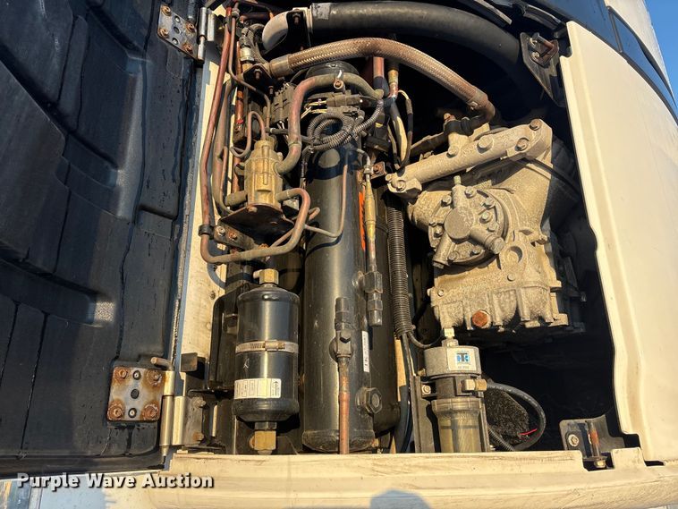 image for item YA1614 2022 Utility VS2RA refrigerated van trailer