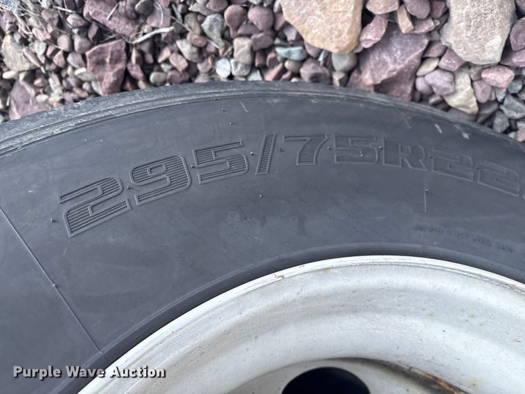 image for item YA1614 2022 Utility VS2RA refrigerated van trailer