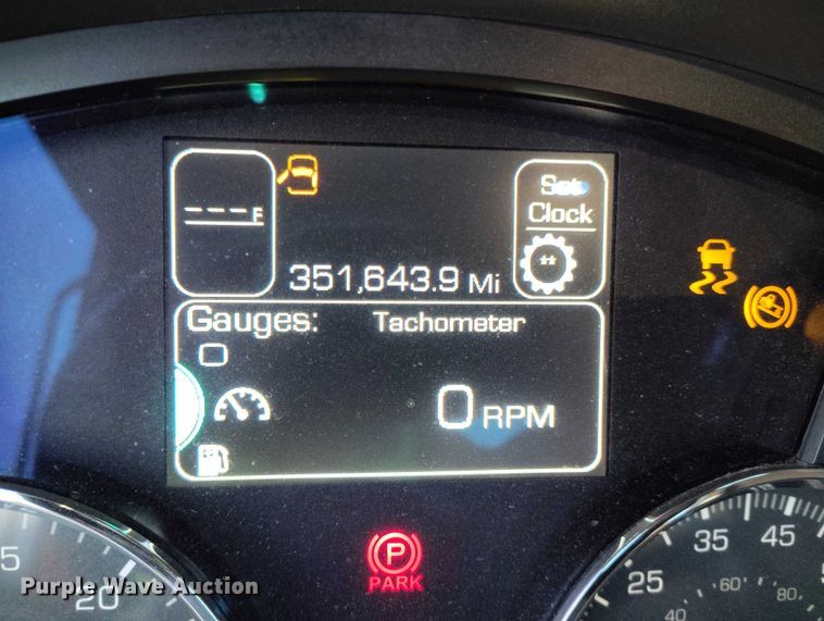 image for item YA1622 2016 Kenworth  T880 semi truck