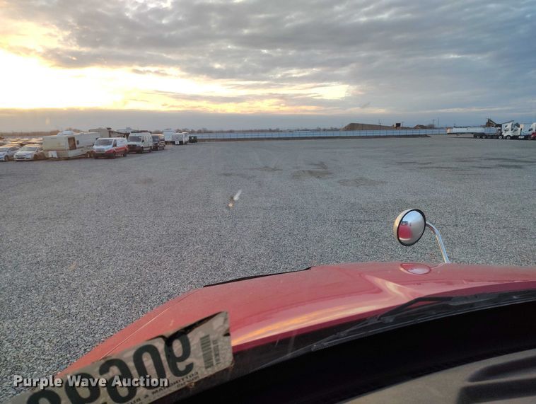 image for item YA1622 2016 Kenworth  T880 semi truck