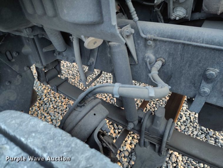 image for item YA1622 2016 Kenworth  T880 semi truck