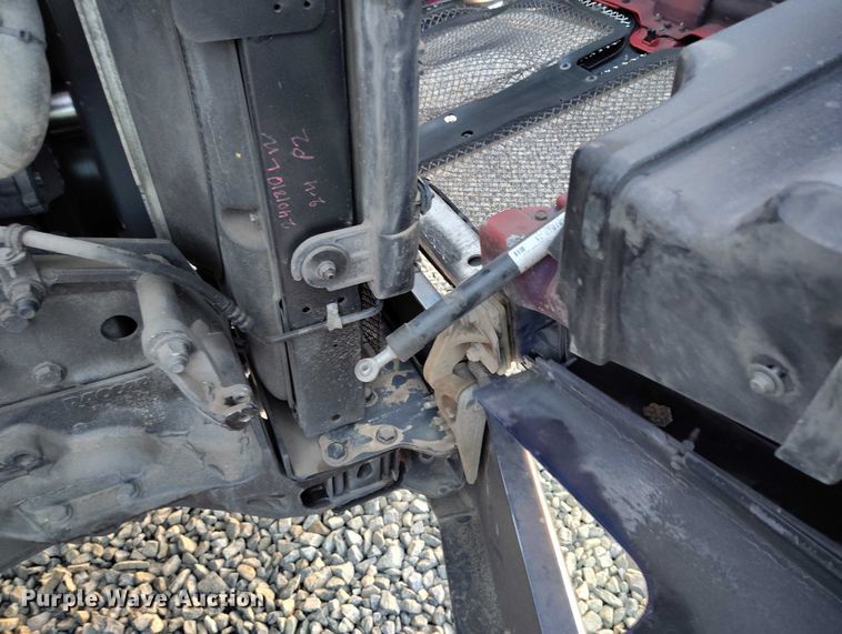 image for item YA1622 2016 Kenworth  T880 semi truck