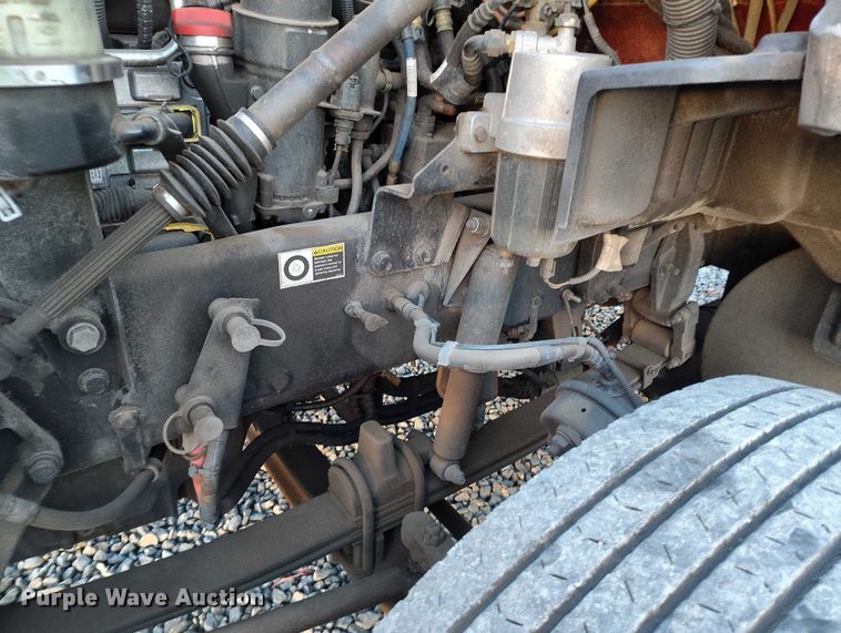 image for item YA1622 2016 Kenworth  T880 semi truck