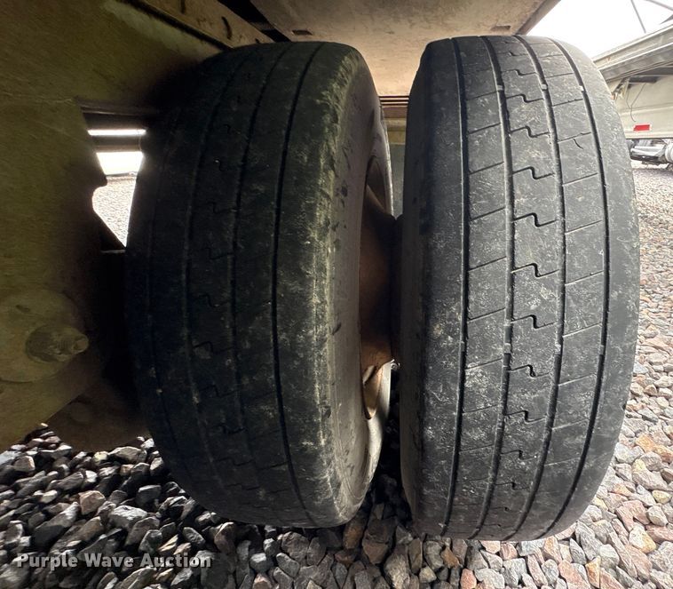 image for item YA1633 2007 Great Dane dry van trailer