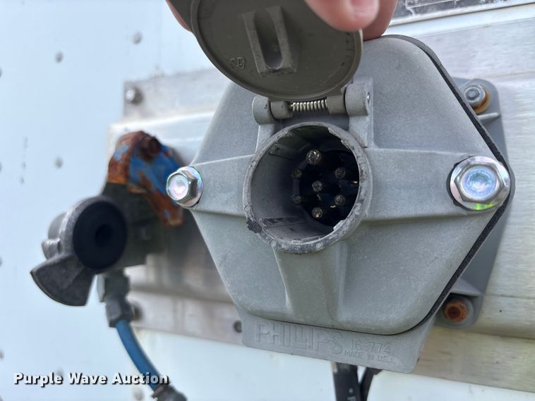 image for item YA1636 2007 Great Dane 7311TP-SAL dry van trailer