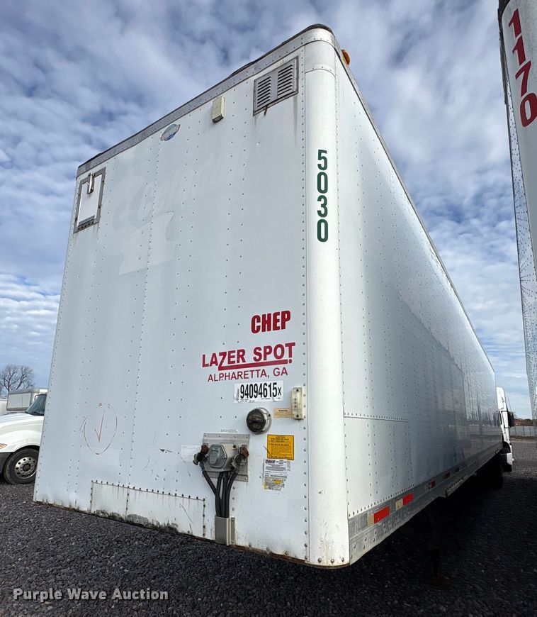 image for item YA1637 2005 Utility VS2DC dry van trailer