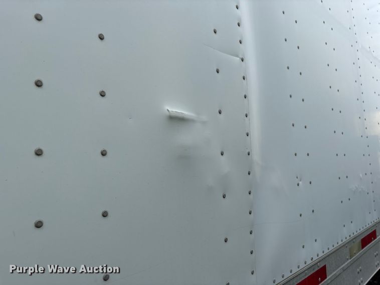 image for item YA1637 2005 Utility VS2DC dry van trailer