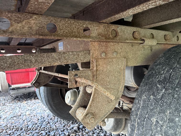 image for item YA1637 2005 Utility VS2DC dry van trailer