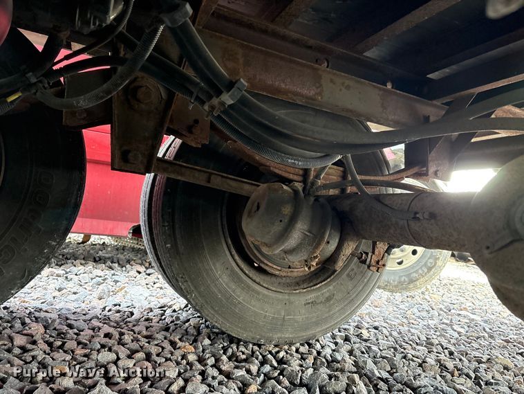 image for item YA1637 2005 Utility VS2DC dry van trailer