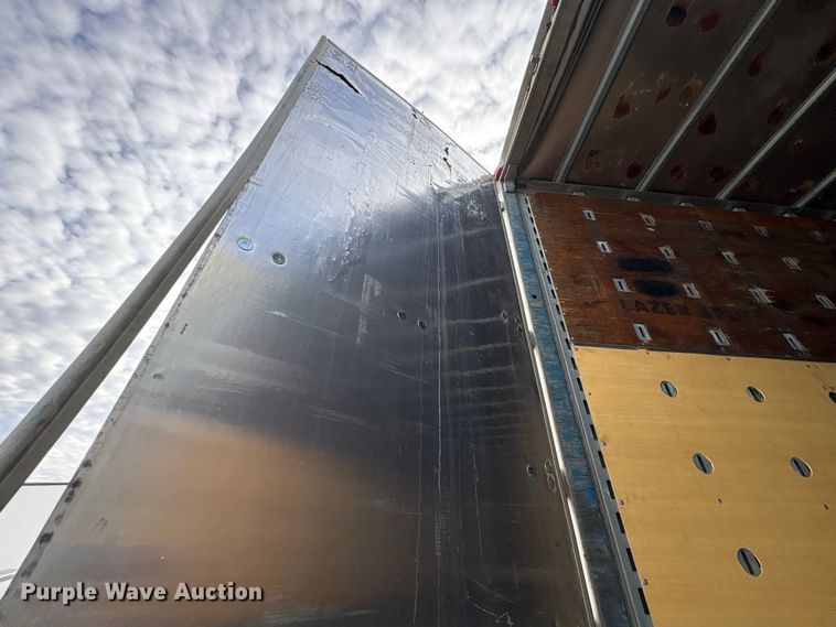 image for item YA1637 2005 Utility VS2DC dry van trailer