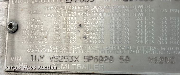 image for item YA1637 2005 Utility VS2DC dry van trailer