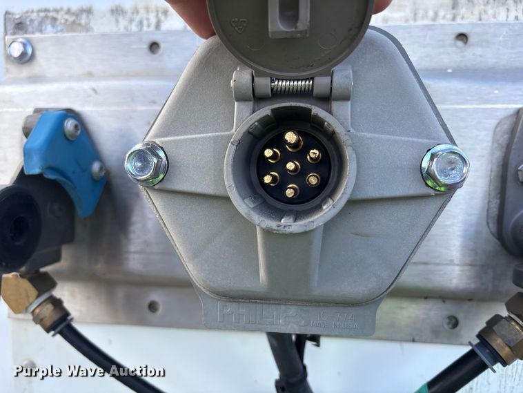 image for item YA1639 2007 Great Dane 7311TP-SAL dry van trailer