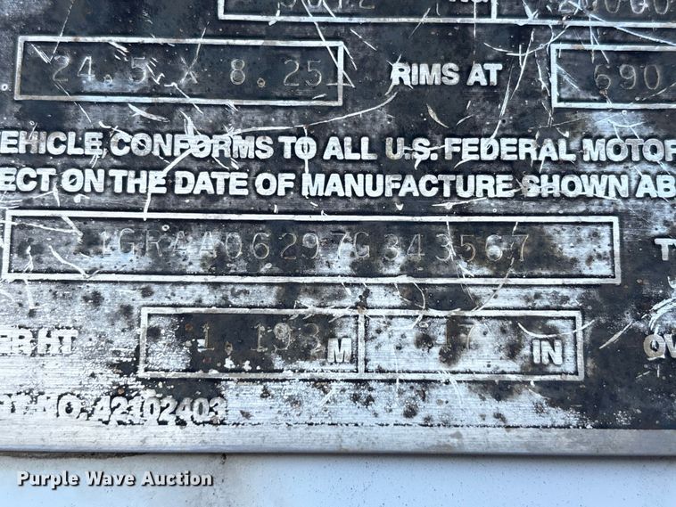 image for item YA1639 2007 Great Dane 7311TP-SAL dry van trailer