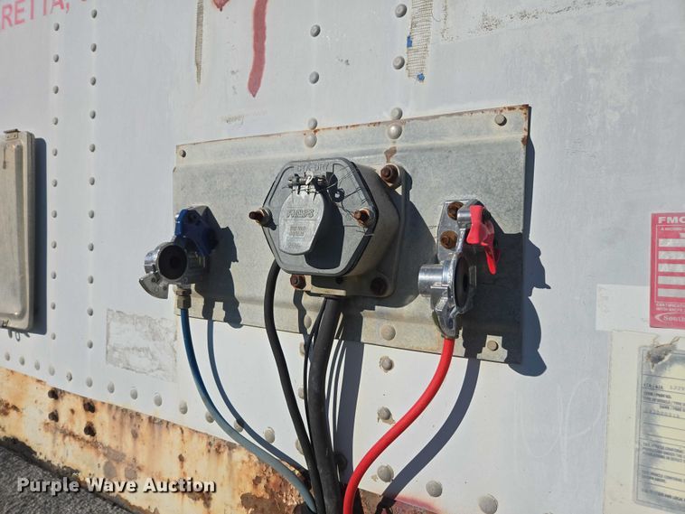 image for item YA1671 2000 Wabash DVCVHPC dry van trailer