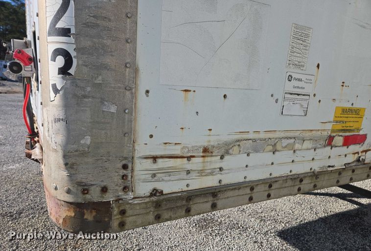 image for item YA1671 2000 Wabash DVCVHPC dry van trailer