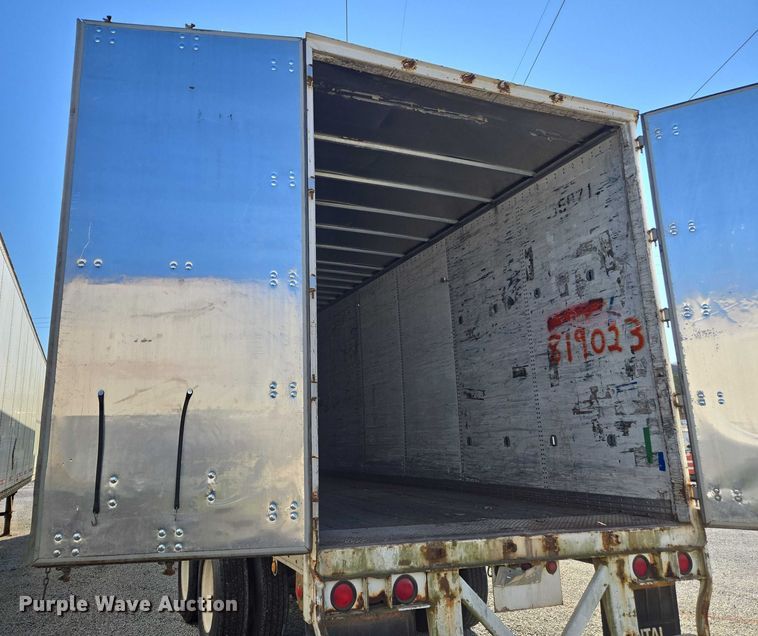 image for item YA1671 2000 Wabash DVCVHPC dry van trailer