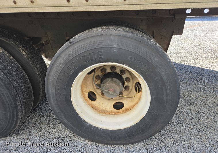 image for item YA1671 2000 Wabash DVCVHPC dry van trailer