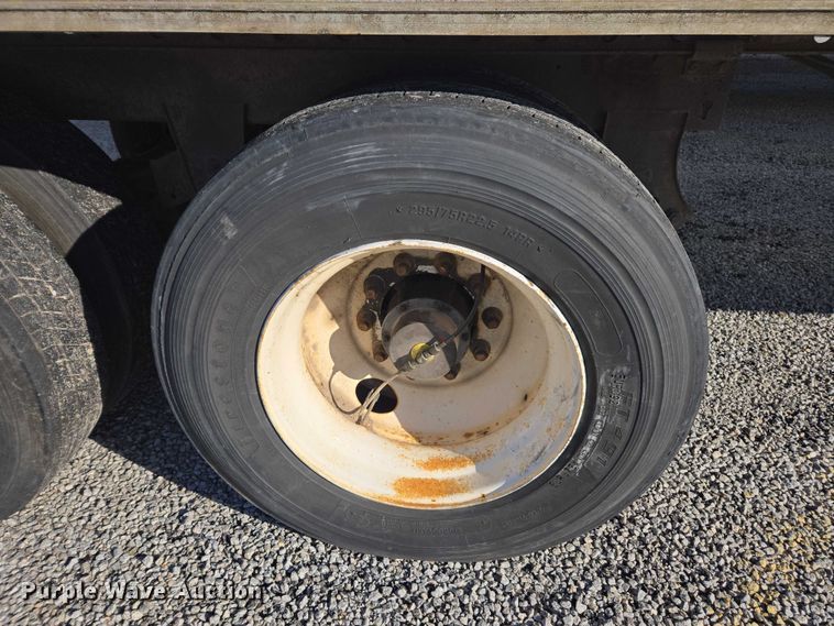 image for item YA1671 2000 Wabash DVCVHPC dry van trailer