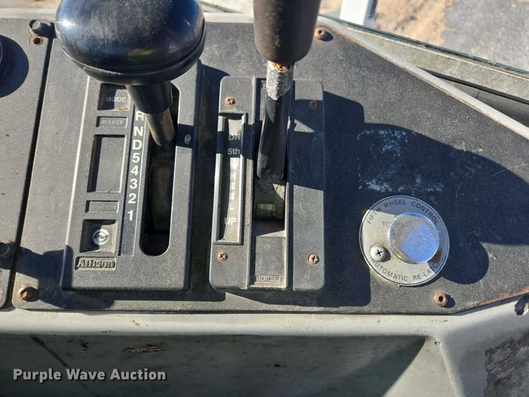 image for item YA1697 2013 Kalmar Ottawa yard truck