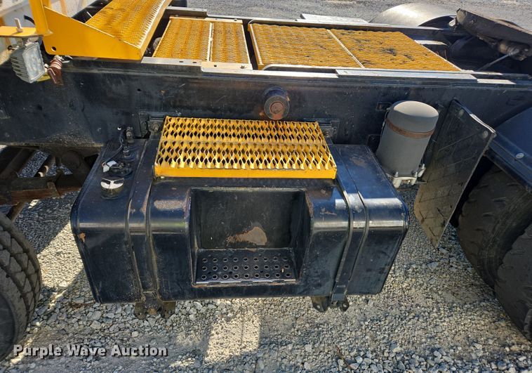 image for item YA1698 2004 Capacity TJ5000 yard truck