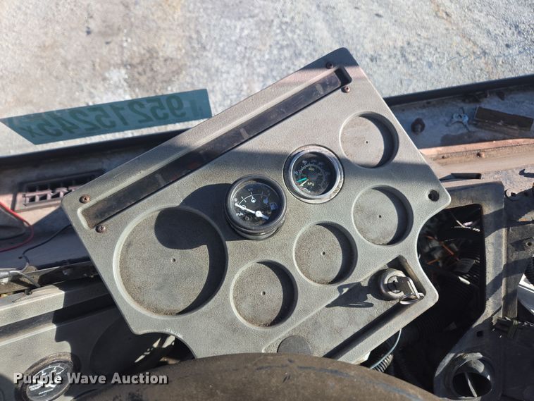 image for item YA1698 2004 Capacity TJ5000 yard truck