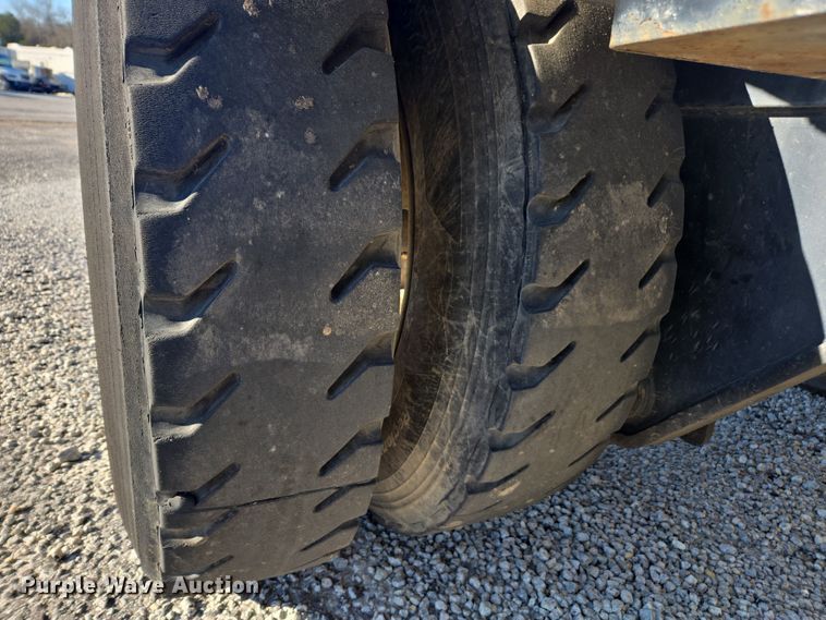 image for item YA1698 2004 Capacity TJ5000 yard truck