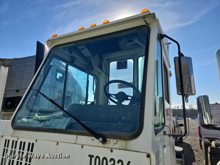 image for item YA1702 2008 Kalmar Ottawa yard truck