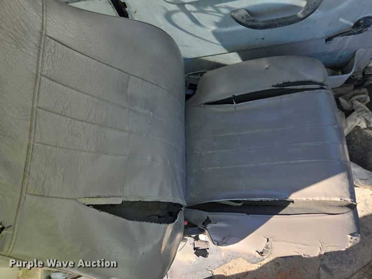 image for item YA1702 2008 Kalmar Ottawa yard truck