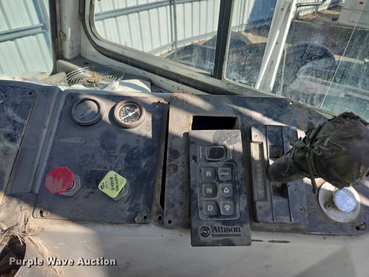 image for item YA1702 2008 Kalmar Ottawa yard truck