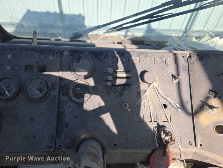 image for item YA1702 2008 Kalmar Ottawa yard truck