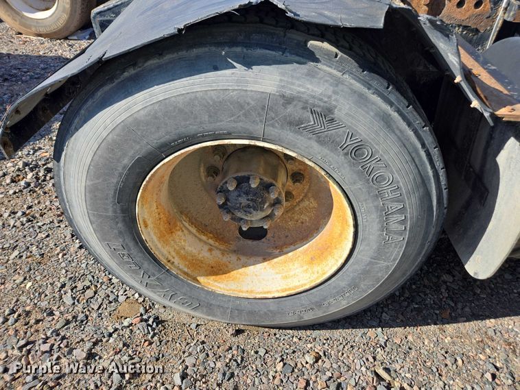 image for item YA1702 2008 Kalmar Ottawa yard truck