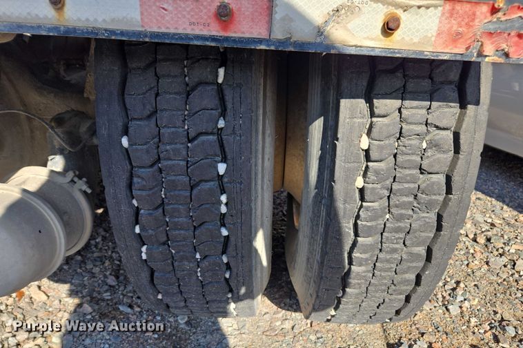 image for item YA1702 2008 Kalmar Ottawa yard truck