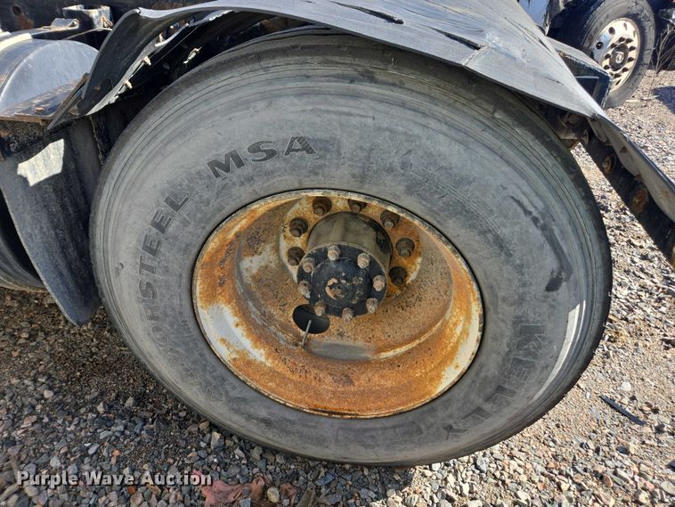 image for item YA1702 2008 Kalmar Ottawa yard truck