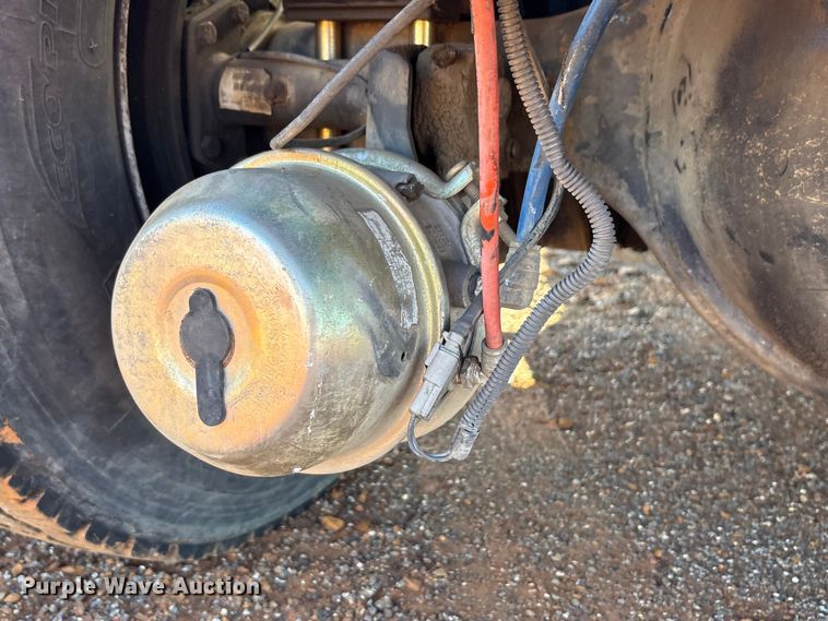 image for item YA1709 2012 Kalmar Ottawa yard truck