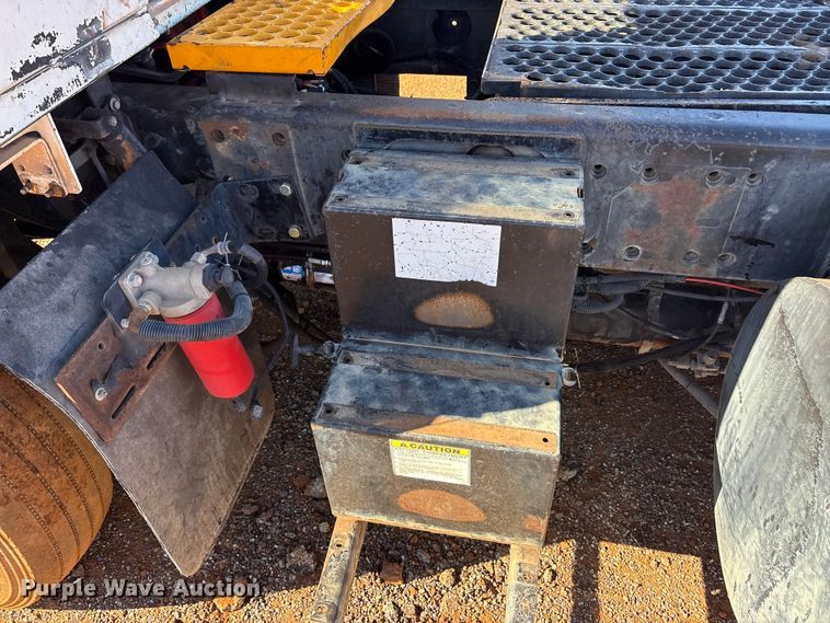 image for item YA1709 2012 Kalmar Ottawa yard truck