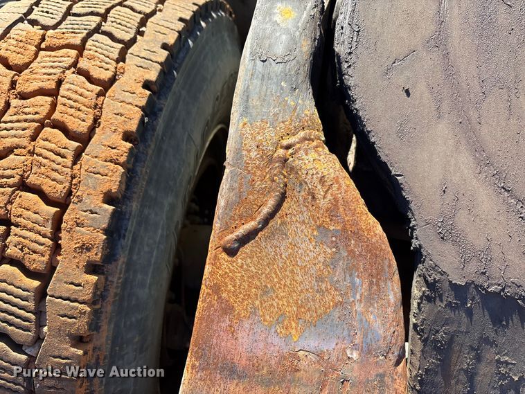 image for item YA1709 2012 Kalmar Ottawa yard truck