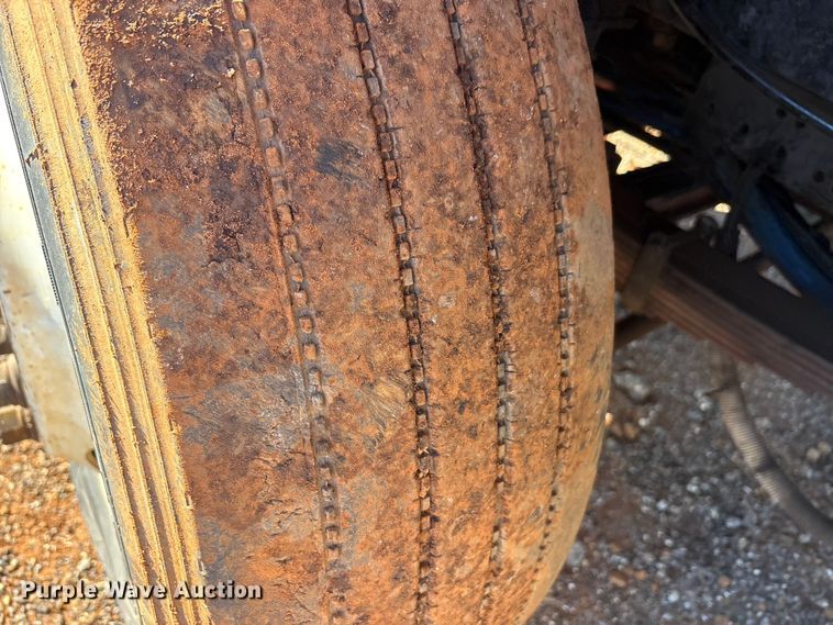 image for item YA1709 2012 Kalmar Ottawa yard truck