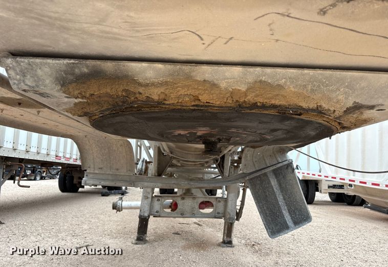 image for item YA1866 2013 Heil vacuum trailer