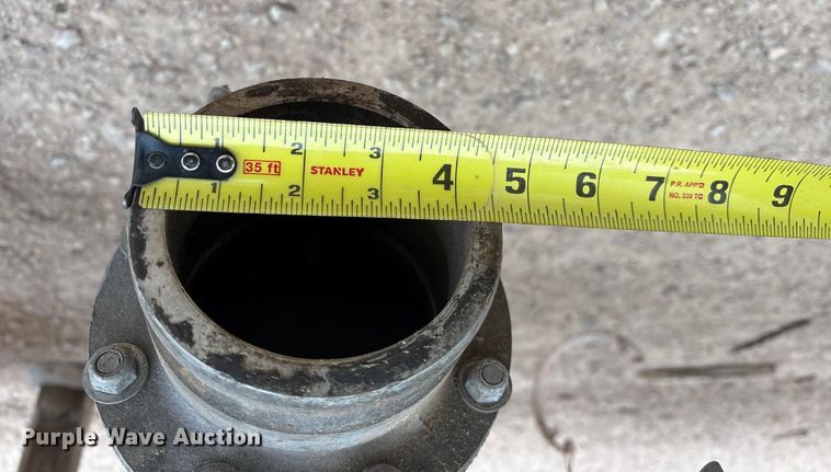 image for item YA1866 2013 Heil vacuum trailer