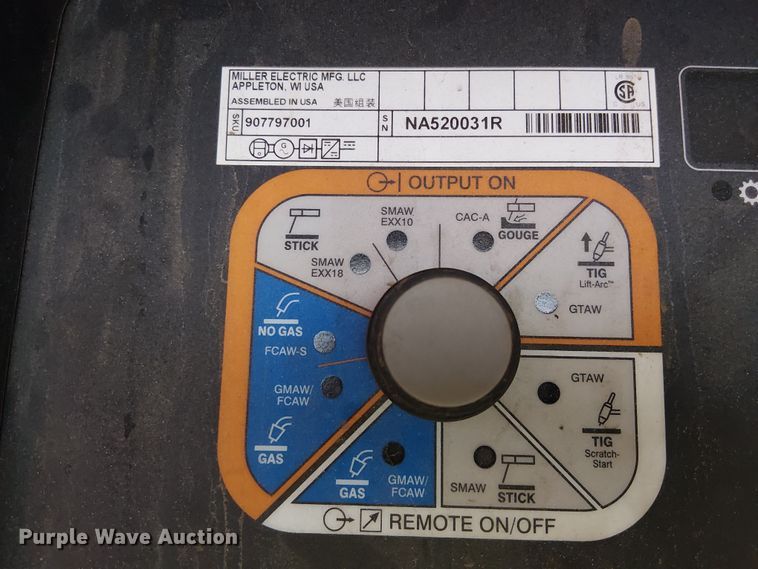 image for item YA1880 2023 Peterbilt 200 utility / service truck