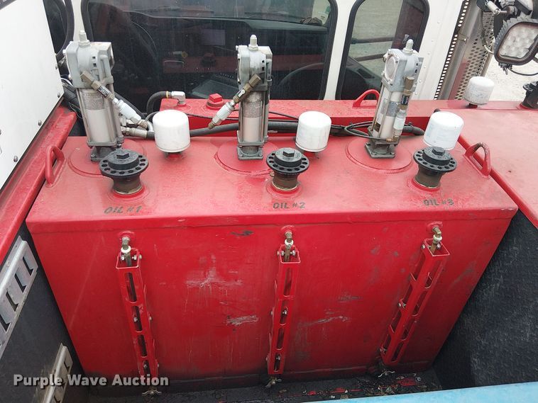 image for item YA1880 2023 Peterbilt 200 utility / service truck