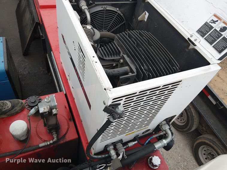 image for item YA1880 2023 Peterbilt 200 utility / service truck